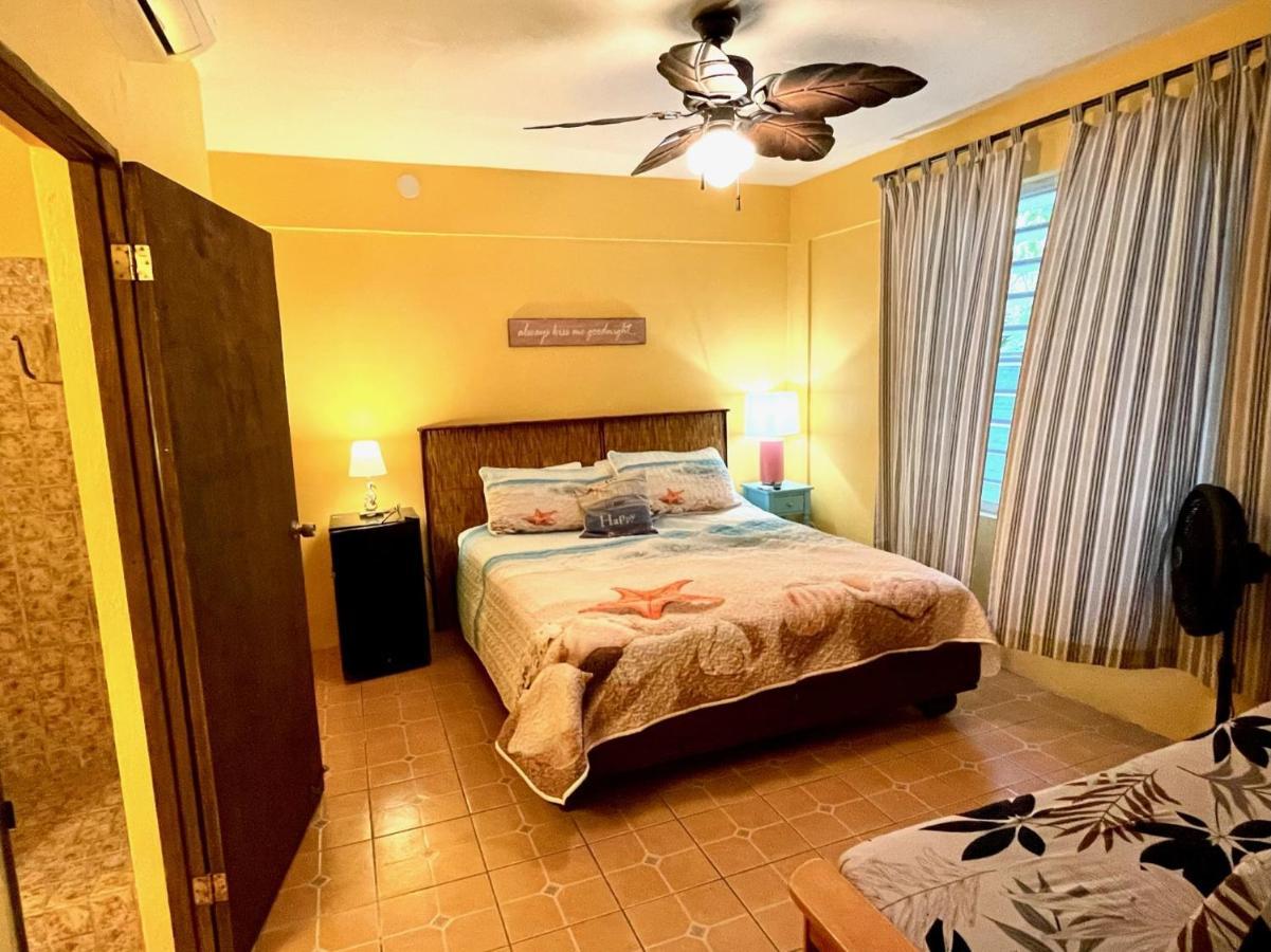 Esperanza Inn Guesthouse (Adults Only) Vieques Ruang foto