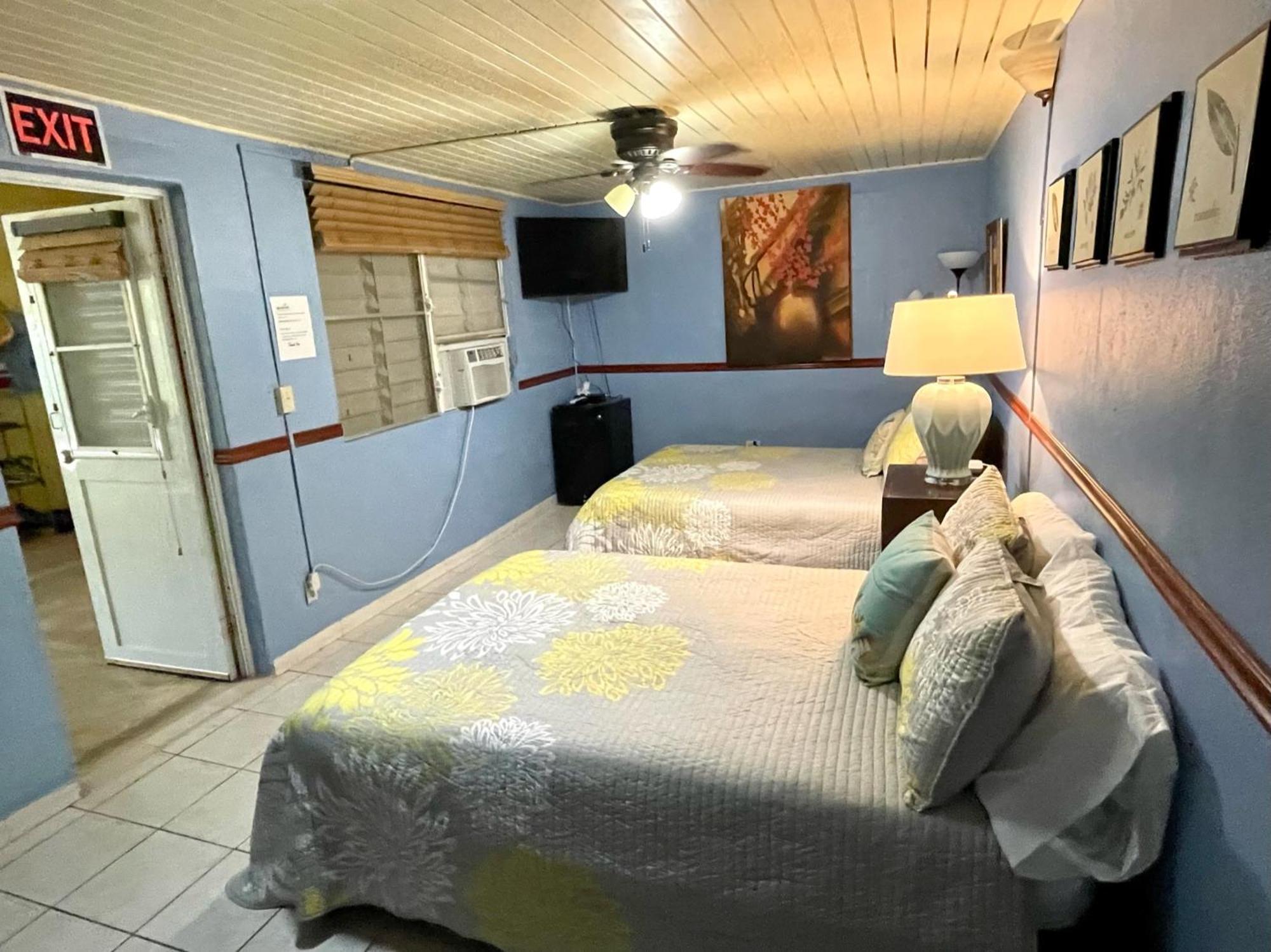 Esperanza Inn Guesthouse (Adults Only) Vieques Ruang foto