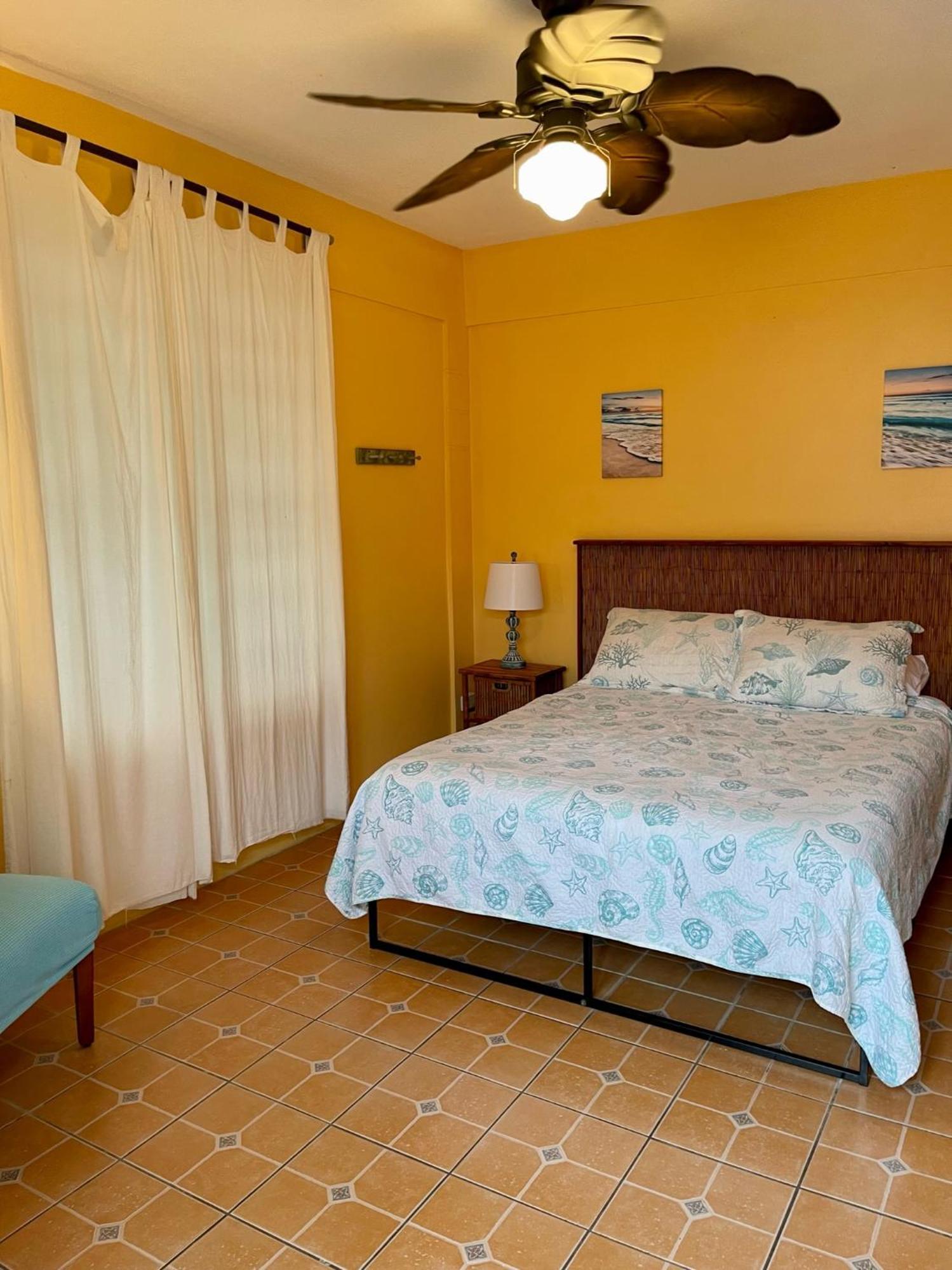 Esperanza Inn Guesthouse (Adults Only) Vieques Ruang foto
