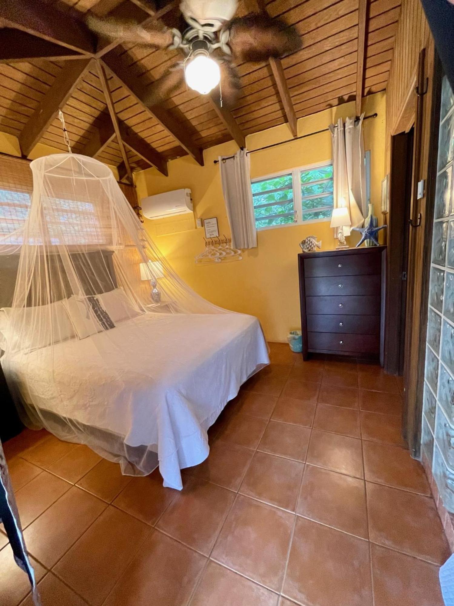 Esperanza Inn Guesthouse (Adults Only) Vieques Ruang foto